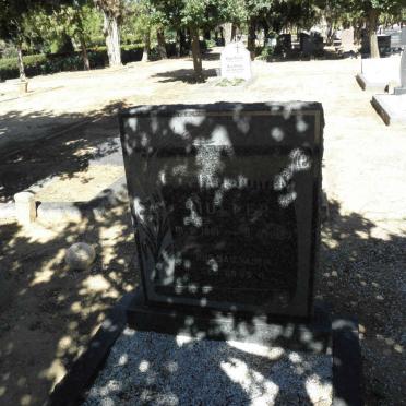 MOLLER Gieliam Johan 1881-1967