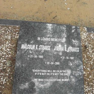 STRAUSS Malcolm E. 1965-2009 &amp; Jirina B. 1967-2009