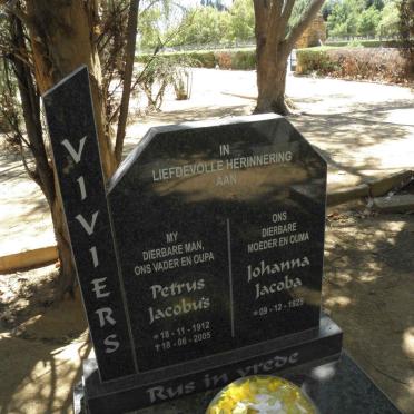 VIVIERS Petrus Jacobus 1912-2005 &amp; Johanna Jacoba 1925-