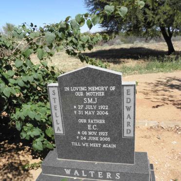WALTERS E.C. 1923-2005 &amp; S.M.J. 1922-2004
