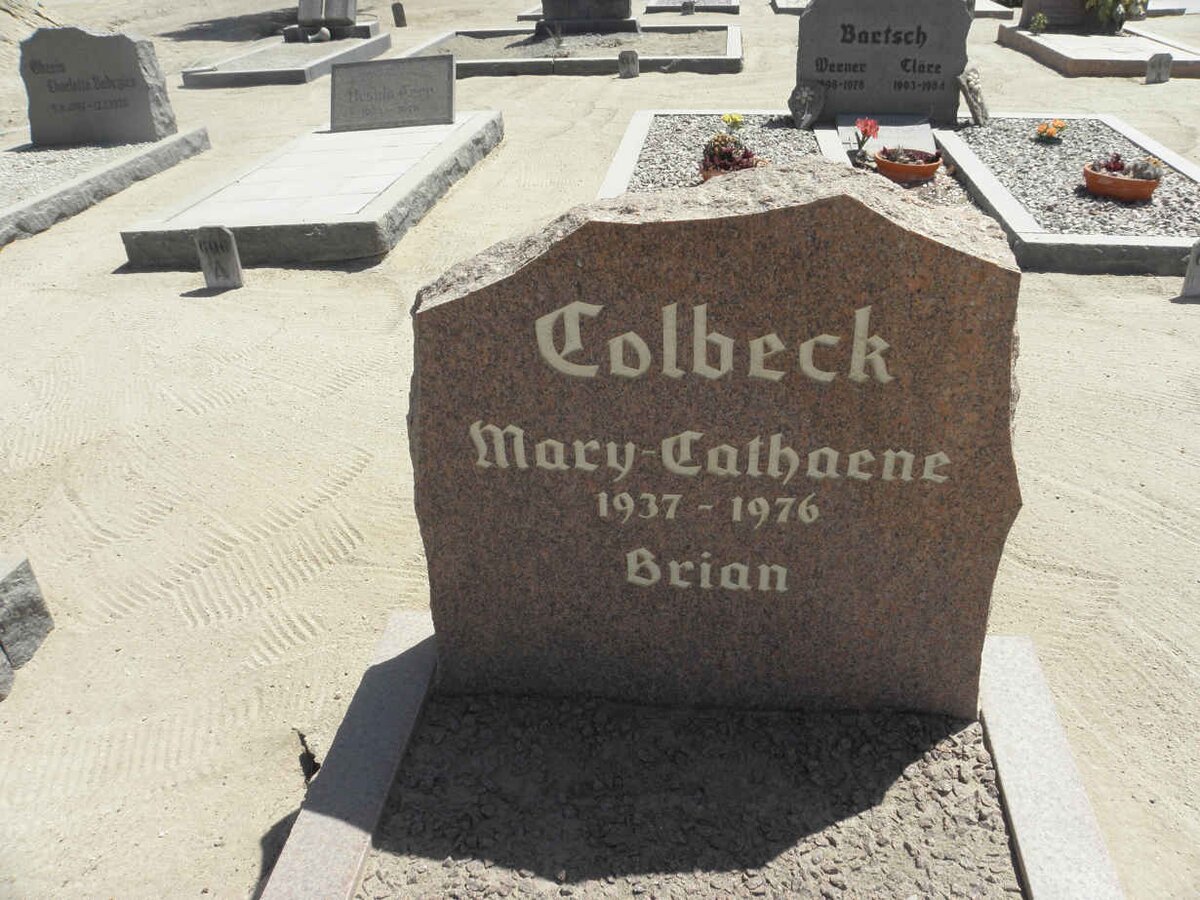 COLBECK Mary-Cathaene 1937-1976