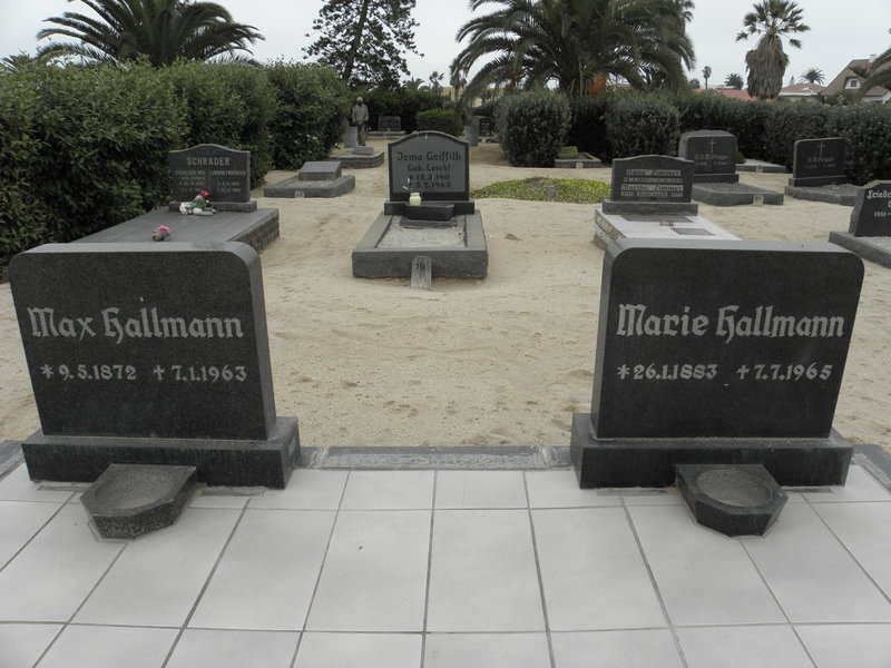 HALLMANN Max 1872-1963 &amp; Marie 1883-1965