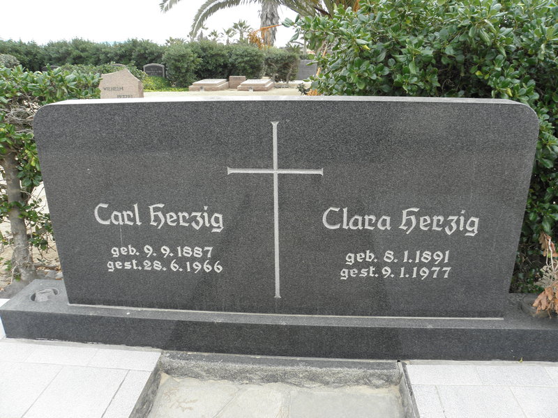 HERZIG Carl 1887-1966 &amp; Clara 1891-1977