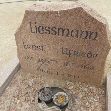 LIESMANN Ernst 1918-1996 &amp; Elfriede 1917-2008