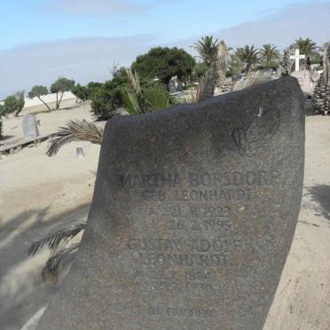 LEONHARDT Gustav Adolf 1884-1930 :: BORSDORF Martha nee LEONHARDT 1923-1995