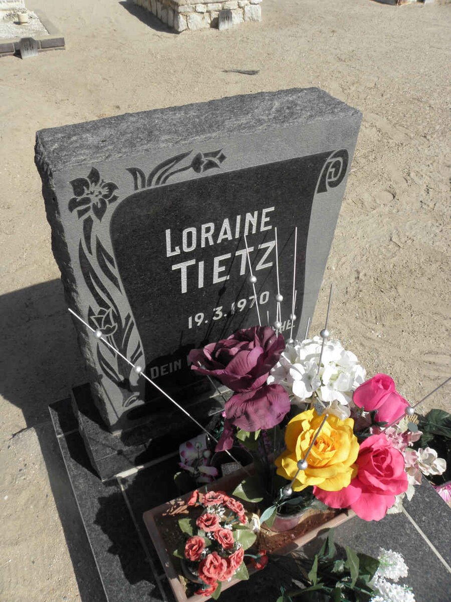 TIETZ Loraine 1970