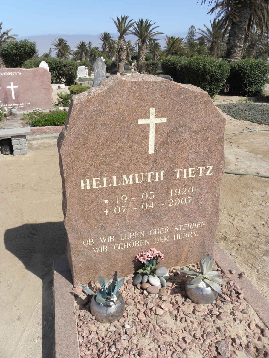 TIETZ Hellmuth 1920-2007