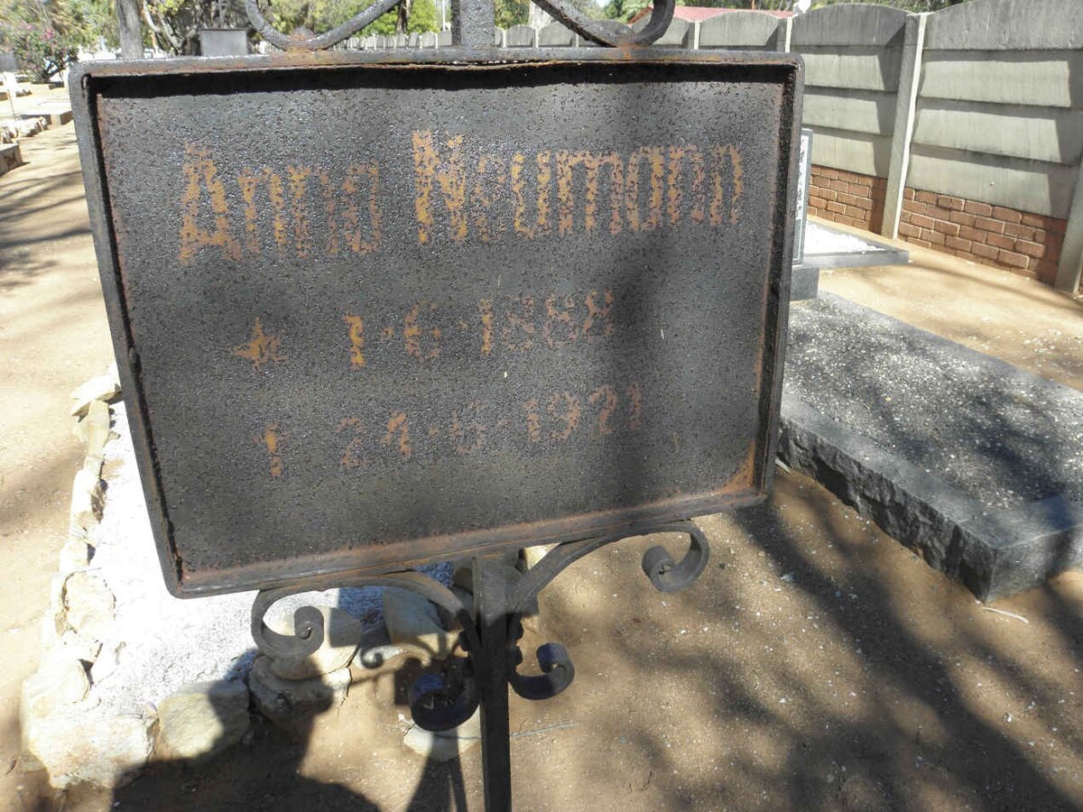 NEUMANN Anna 1888-1921