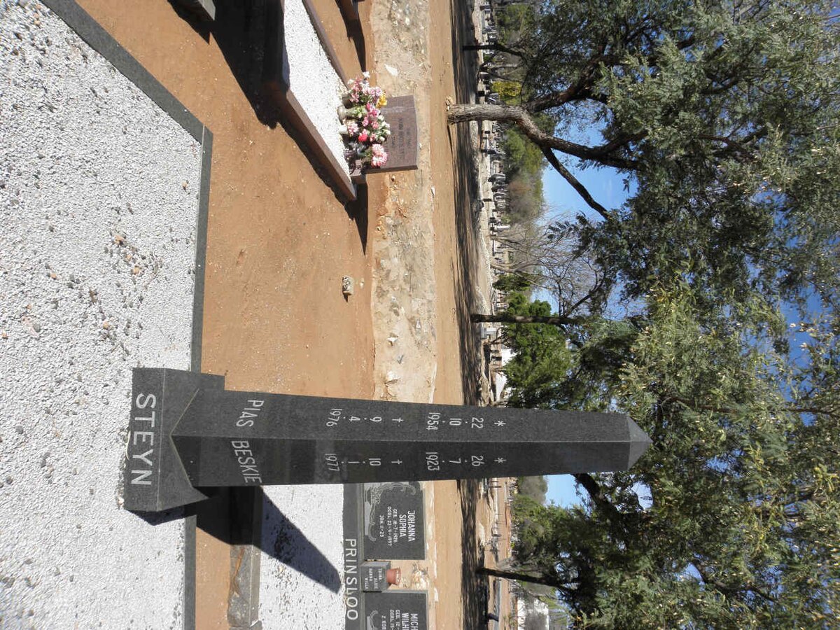 STEYN Beskie 1923-1977 :: STEYN Pias 1954-1976