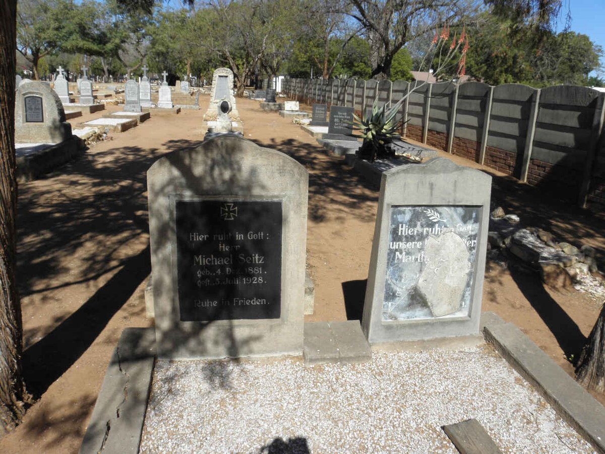 SEITZ Michael 1881-1928 &amp; Martha ?