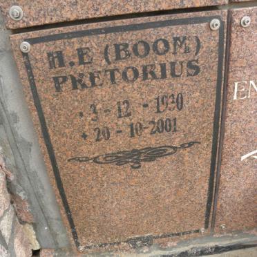 PRETORIUS H.E. 1930-2001