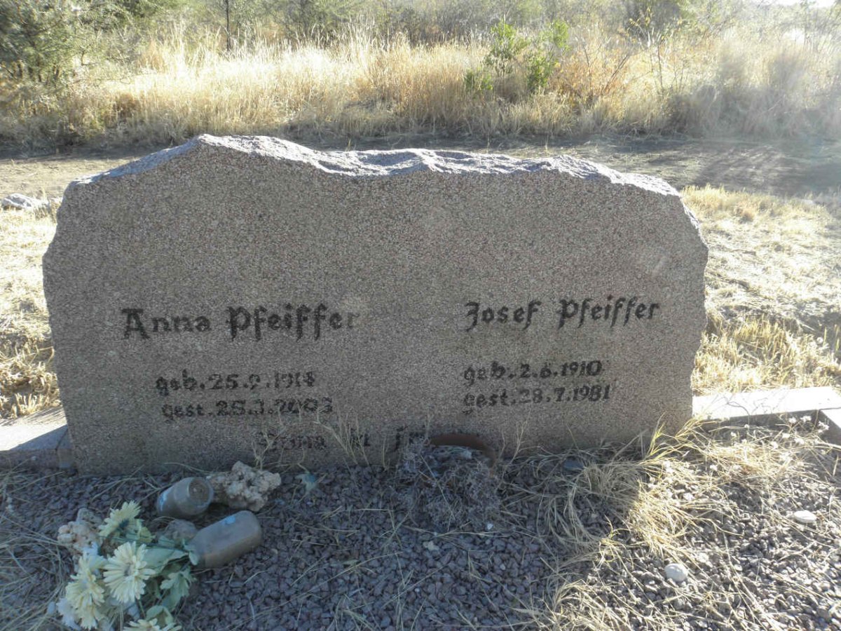 PFEIFFER Josef 1910-1981 &amp; Anna 1914-2003