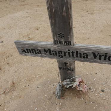 VRIES Anna Magritha 1939-2003