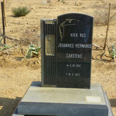 C - Surnames :: Vanne - C