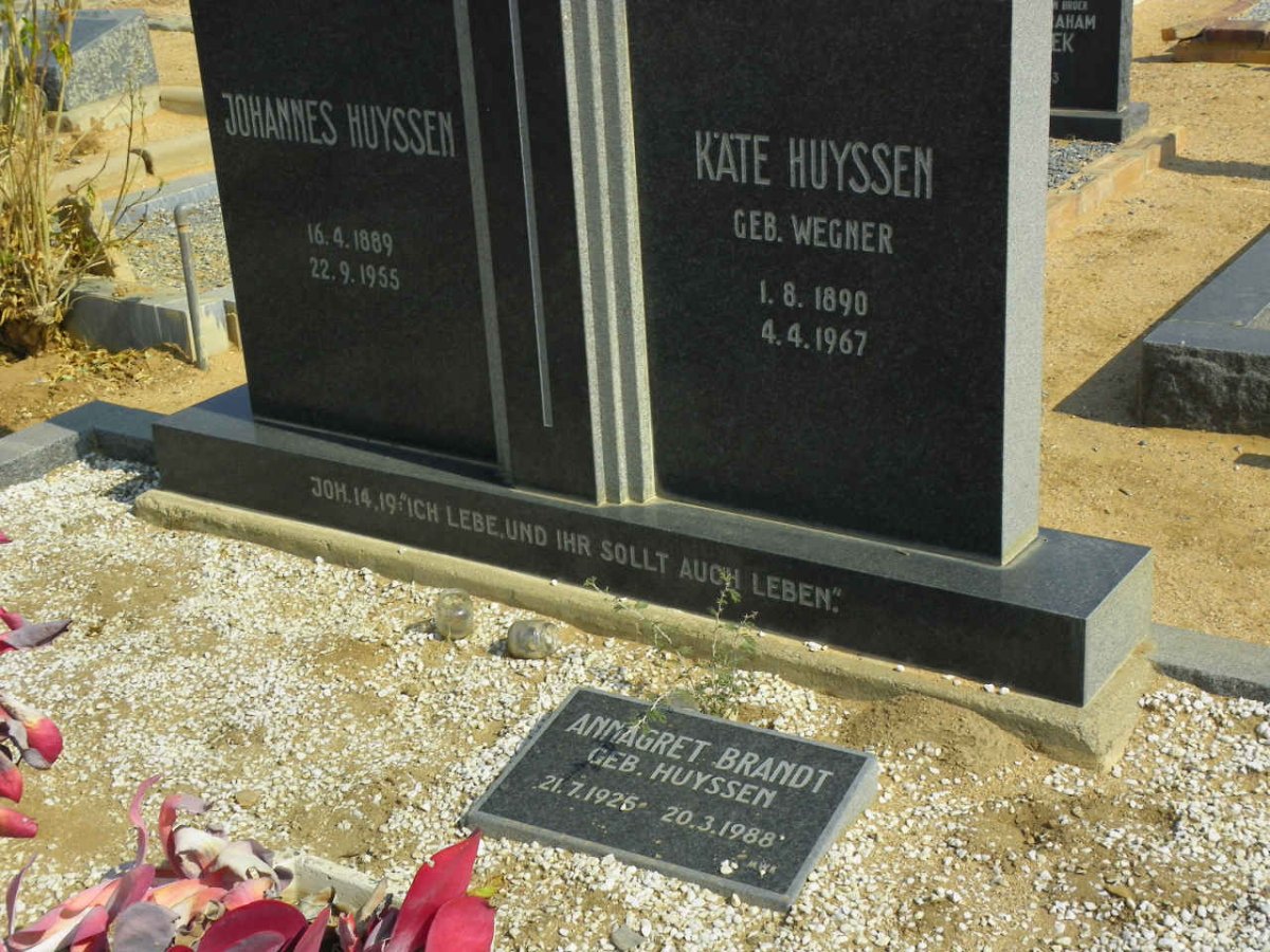 HUYSSEN Johannes 1889-1955 &amp; Kate WEGNER 1890-1967 :: BRANDT Annagret nee HUYSSEN 1925-1988