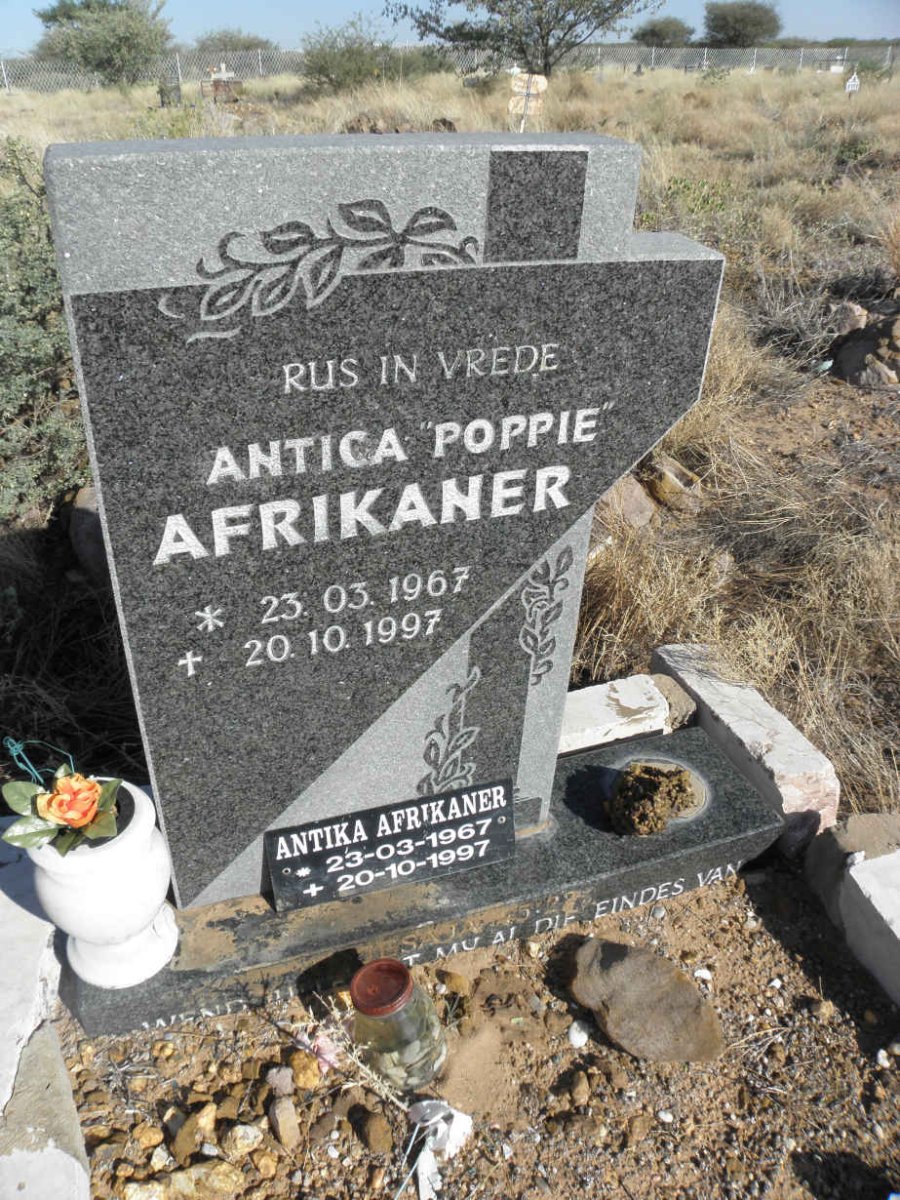 AFRIKANER Antika 1967-1997