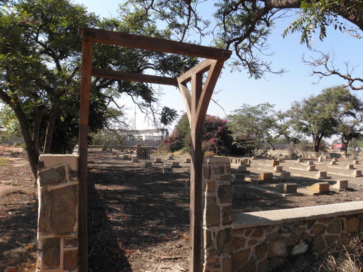 02. Ingang / Entrance