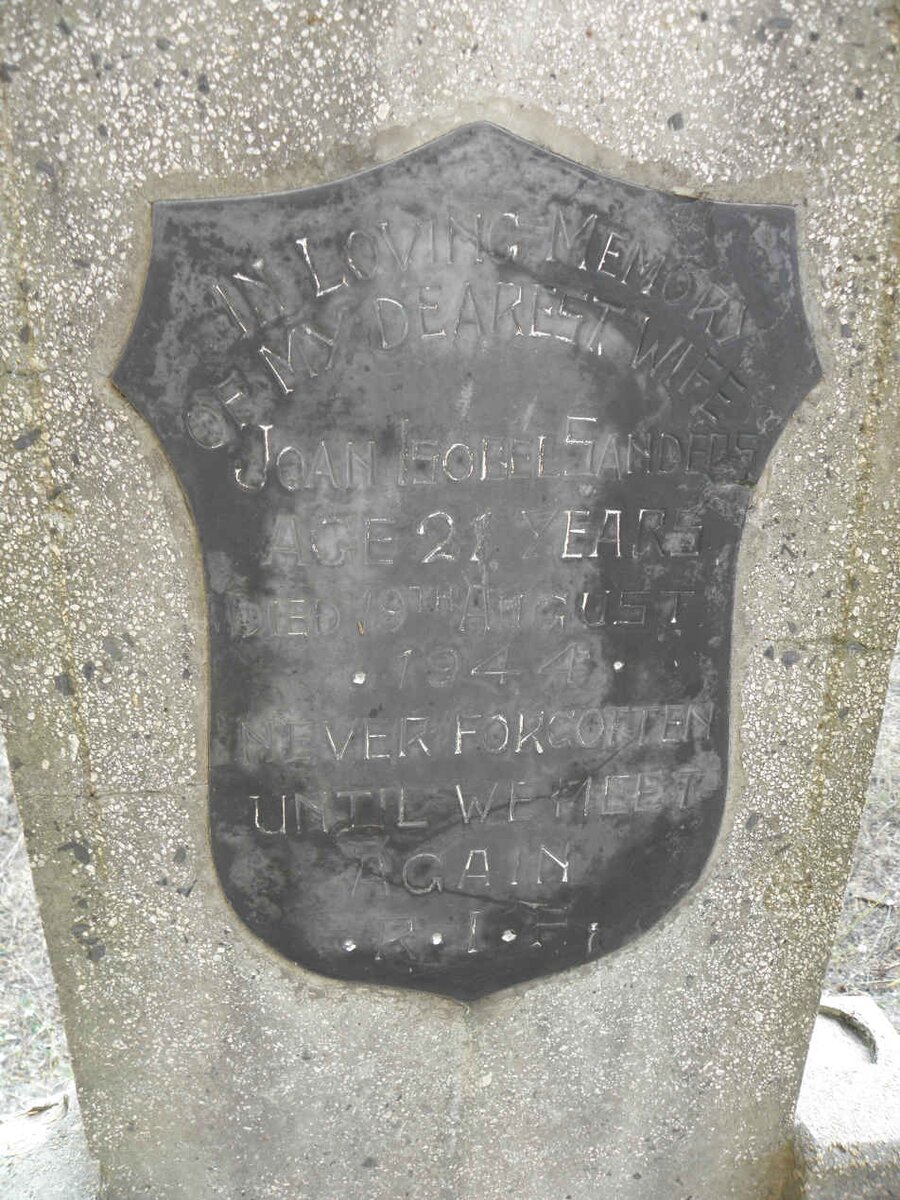 SANDERS Joan Isobel -1944