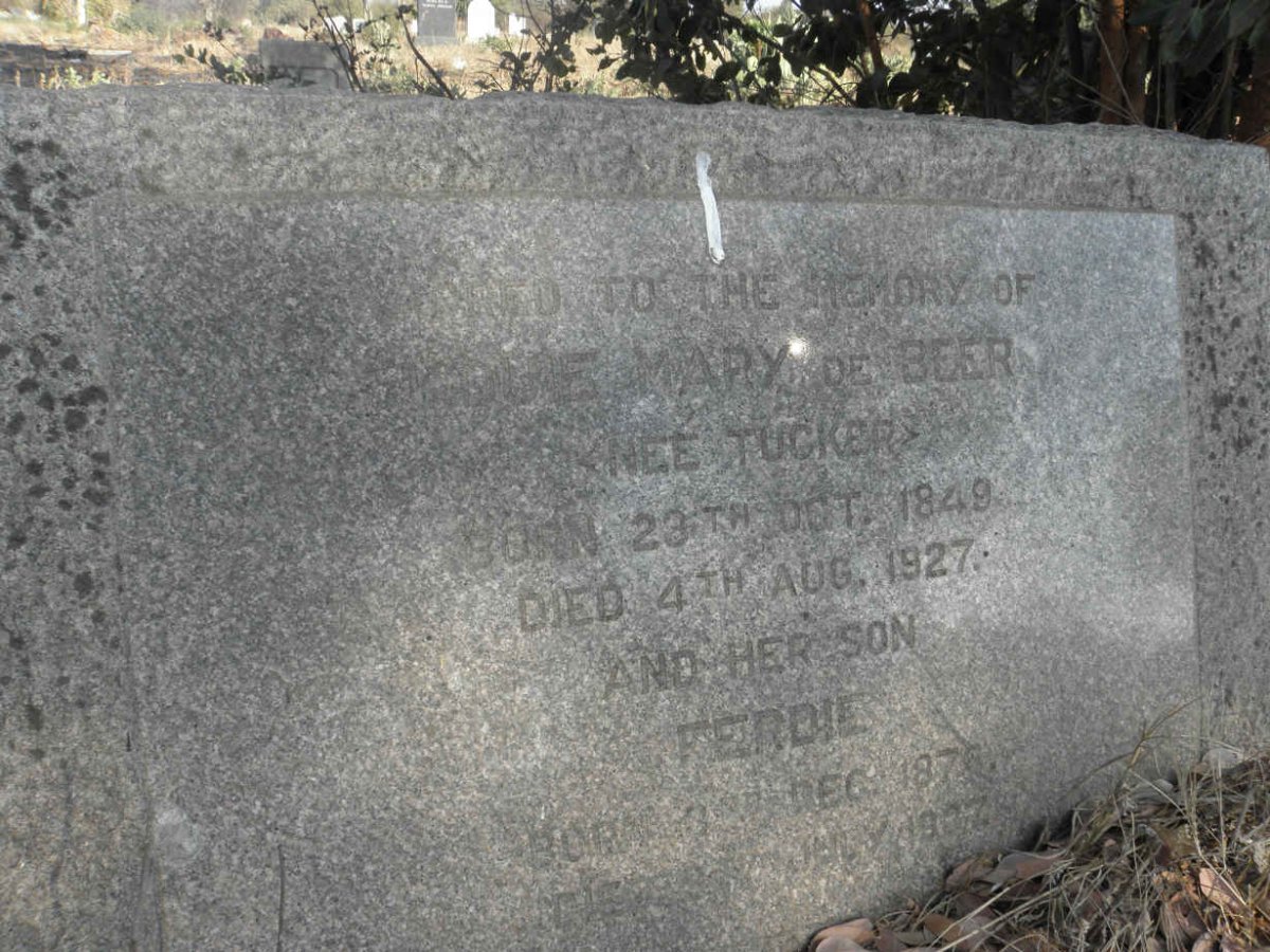 BEER ?uie Mary, de nee TUCKER 1849-1927 :: DE BEER Ferdie 1876-1937