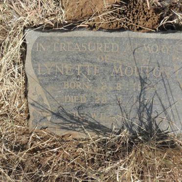 MOUTON Lynette 1954-1955