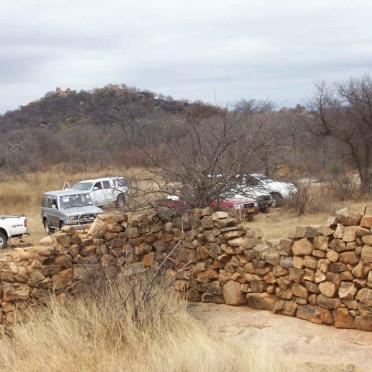 1. John Lee Kraal Wall